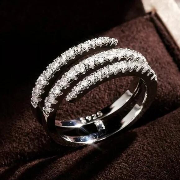 NEW 3 LAYER 925 STERLING SILVER DIAMOND RING, BEAUTIFUL RING, SHINY RING. - Picture 2 of 7